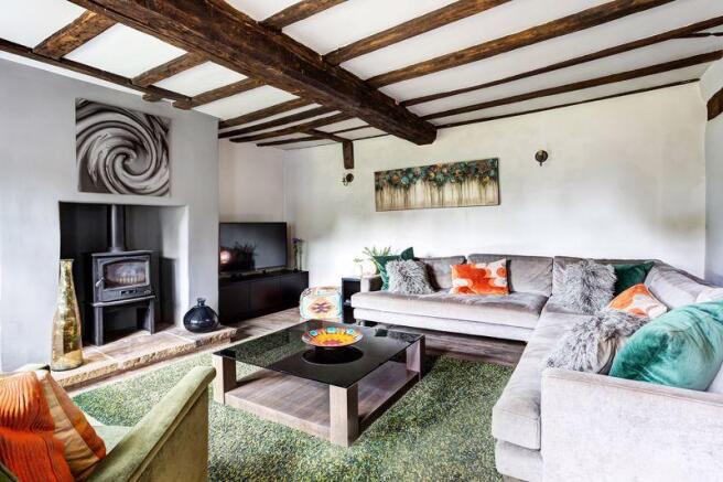 LOUNGE B