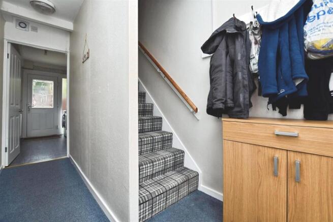Entrance & Hallway