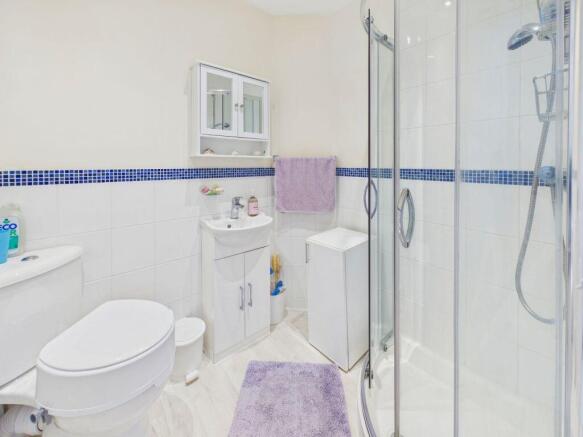 2 bed Apartment for sale Image 10