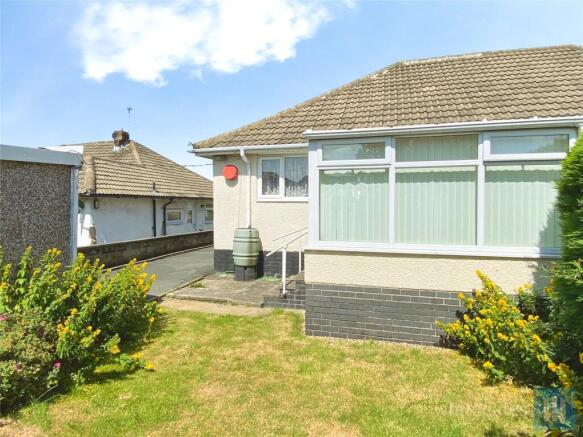 2 bed Bungalow for sale Image 2