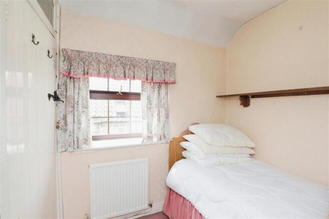 3 bed Detached for sale Image 8