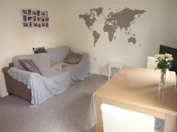 Lounge / Dining Room