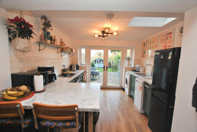 Kitchen2_edited
