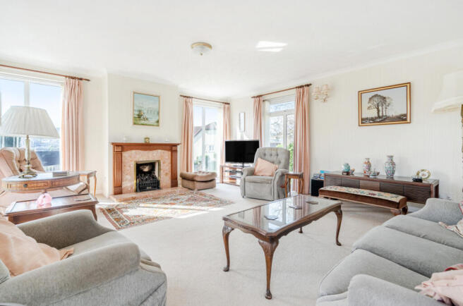 1439784-12-69d53a...