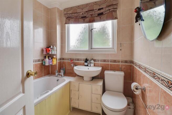 3 bed Semi-Detached for sale Image 7