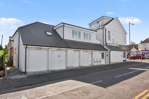 Flat B, London Road, Leigh-on-sea, Southend-on-sea