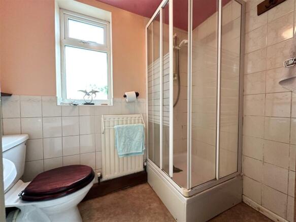DOWNSTAIRS SHOWER ROOM
