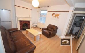 25, Spear Road, Southampton SO14 6UG