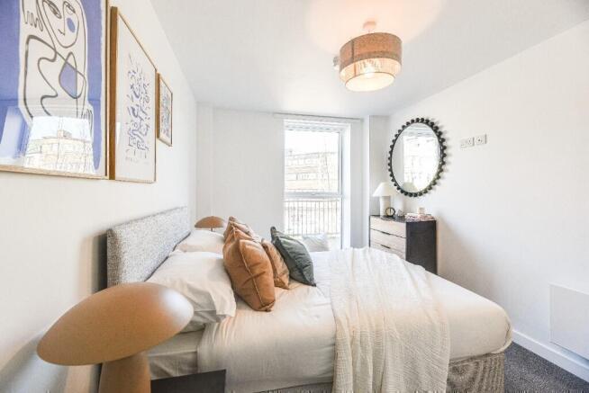 2 bed Apartment to rent Image 6
