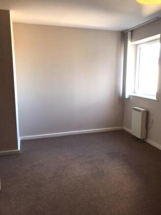 1 bed Apartment to rent Image 4