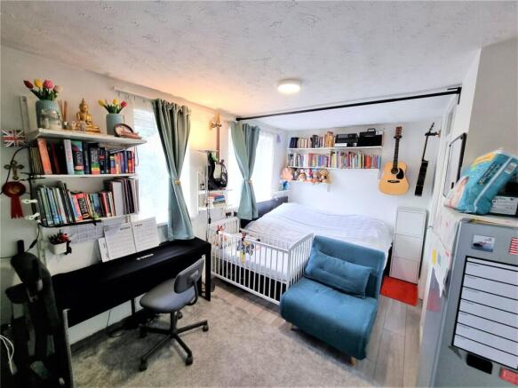 Lounge / Bedroom