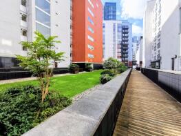 Flat 3/2, 302, Meadowside Quay Walk, Glasgow G11 6AX