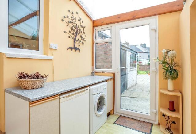Utility Room 2.jpg