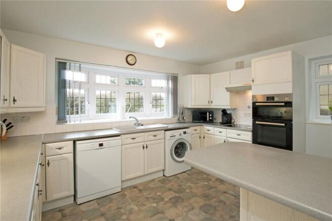 Kitchen/Breakfast Rm