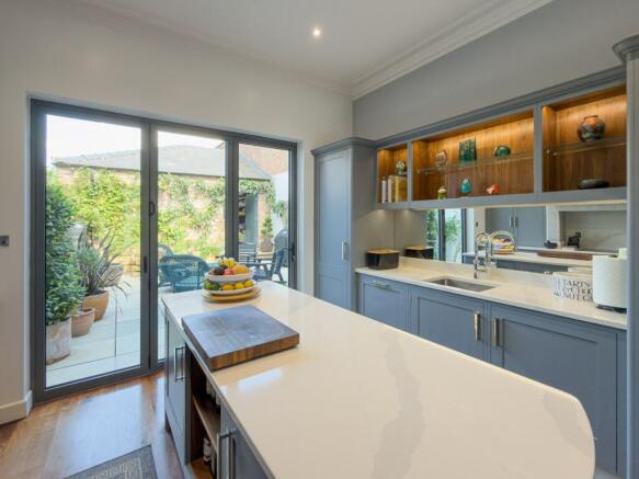 4 bed End of Terrace for sale Image 4