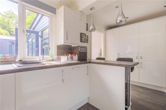 3 bed Terraced for sale Image 6