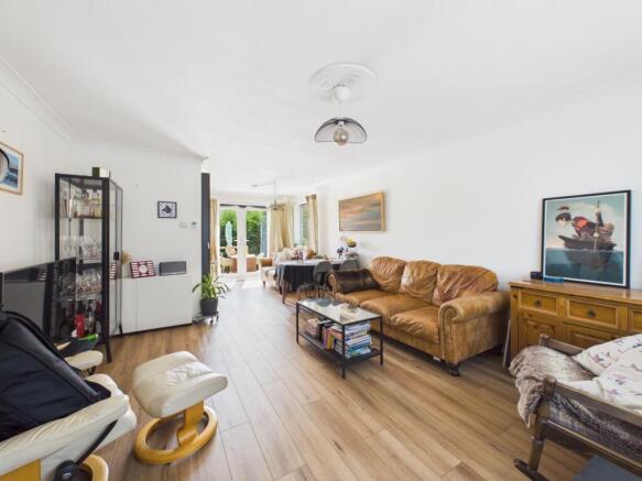 3 bed Detached for sale Image 4