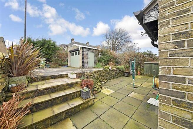 DETACHED GARAGE