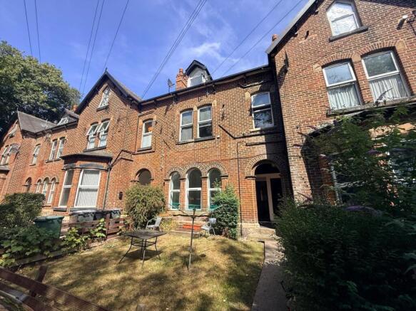 1 bed Apartment to rent Image 12