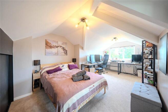 4 bed Semi-Detached for sale Image 5