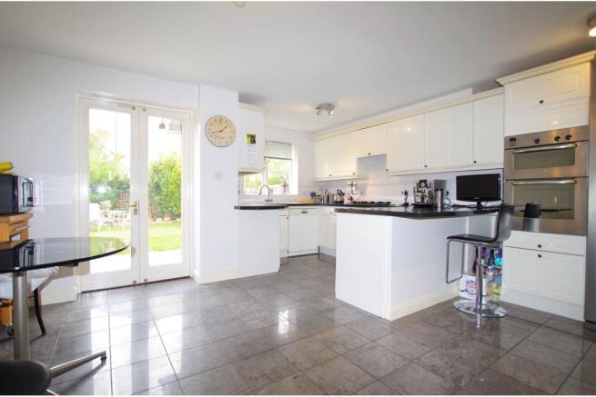Kitchen / Breakfast