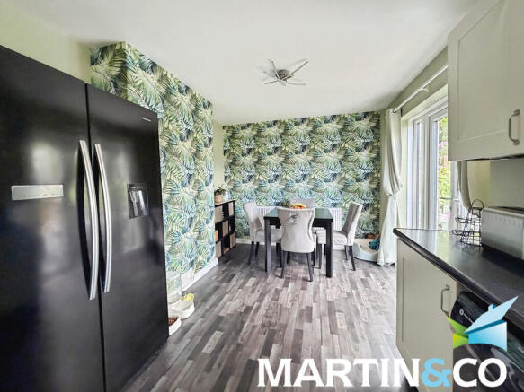 3 bed Semi-Detached for sale Image 7