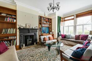 18, Park Avenue South, Hornsey, London N8 8LT