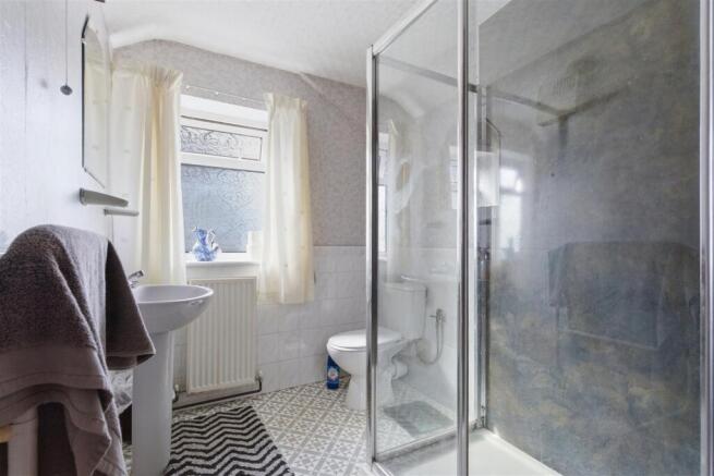 3 bed Semi-Detached Bungalow for sale Image 12