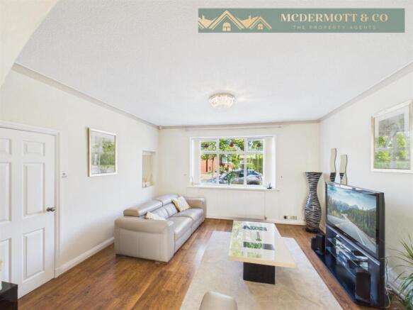 3 bed Semi-Detached for sale Image 11