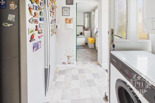 3 bed Terraced for sale Image 7