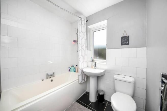 HOUSE BATHROOM