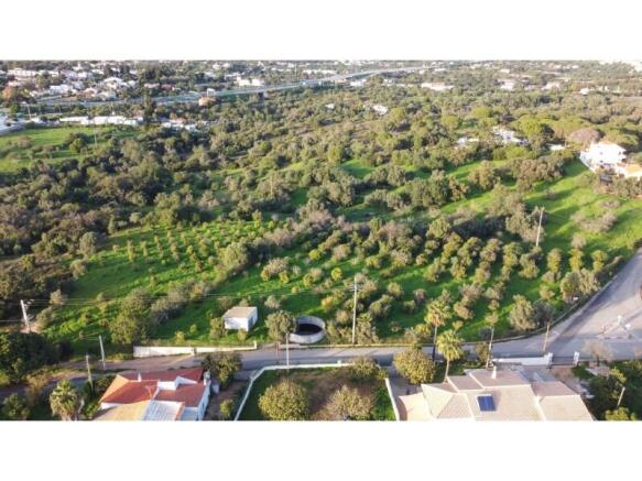 Prime Plot for Sports Complex Development in Almancil