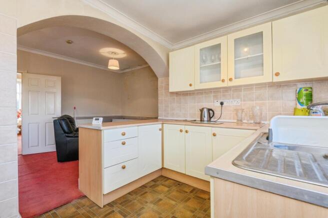 2 bed Semi-Detached for sale Image 9