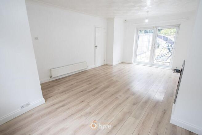 3 bed Terraced for sale Image 8