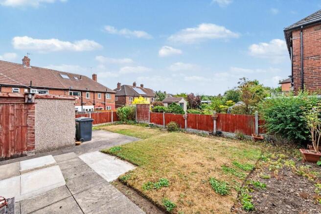 3 bed Semi-Detached for sale Image 10