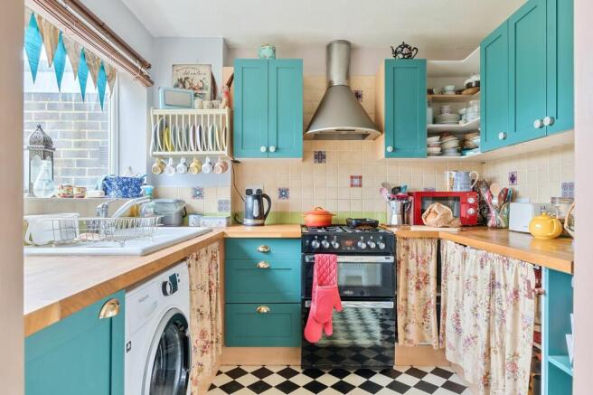 Kitchen (2)
