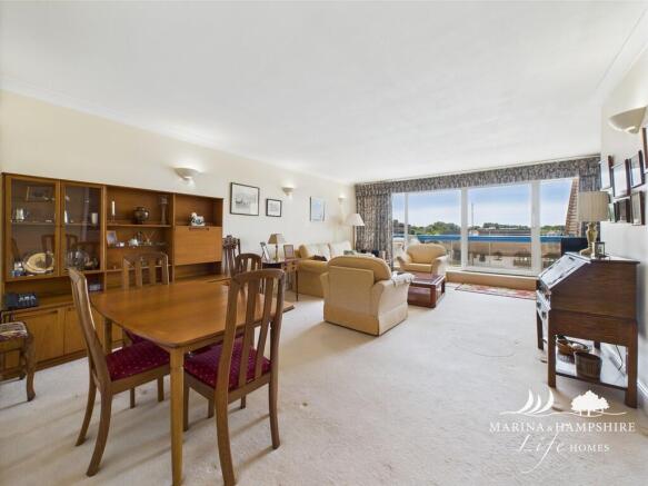 CAM03691G0-PR0052...