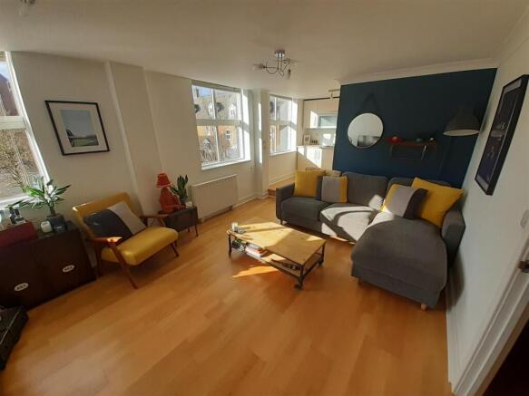 20210206_110204 - living room 1.jpg