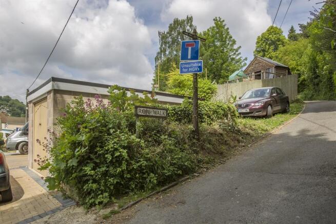 Garage & Extra Land/Parking