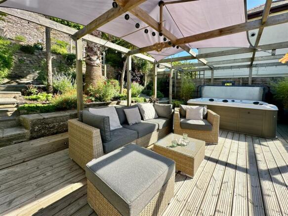 Covered Seating Area.JPG