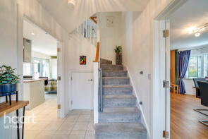 7, Flemming Way, Witham CM8 2GL