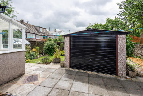 2 Langdale Crest, Storth, Milnthorpe, Cumbria, LA7 7JG