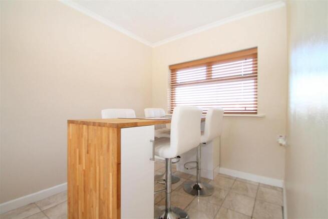 Kitchen/Breakfast Ro