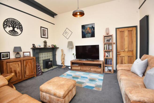 2 bed Flat for sale Image 11