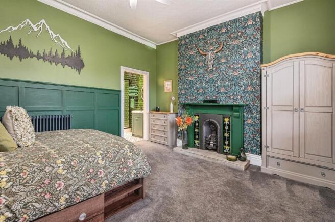2 bed Apartment for sale Image 12