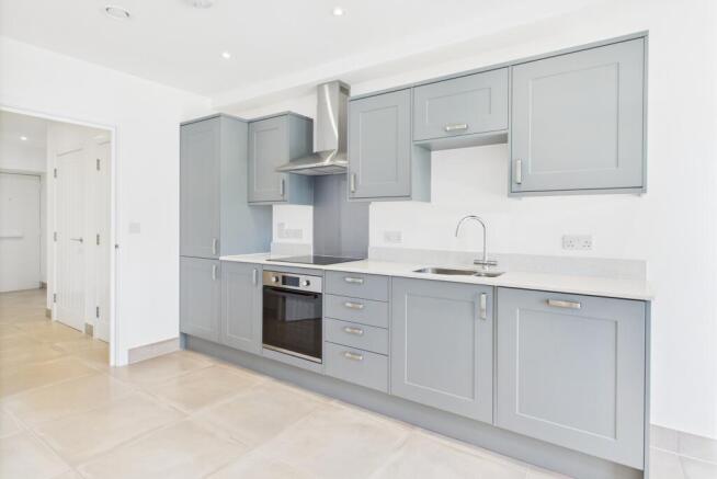 CAM02519G0-PR0313-STILL009