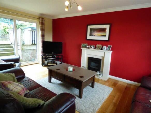 LIVING ROOM VIEW 3