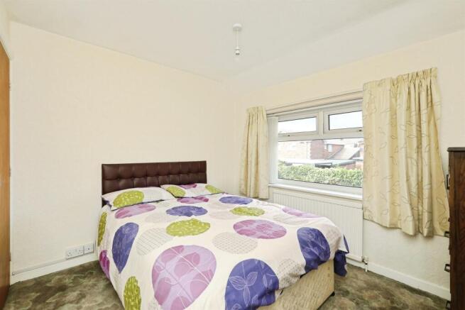 3 bed Semi-Detached for sale Image 8