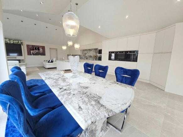 3 bed Detached Bungalow for sale Image 8