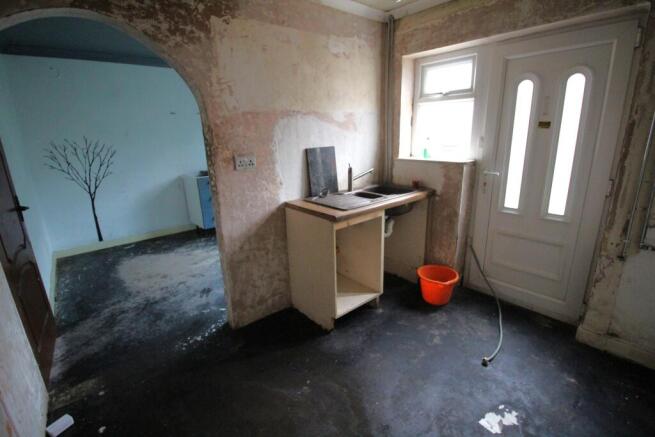 3 bed Semi-Detached for sale Image 7